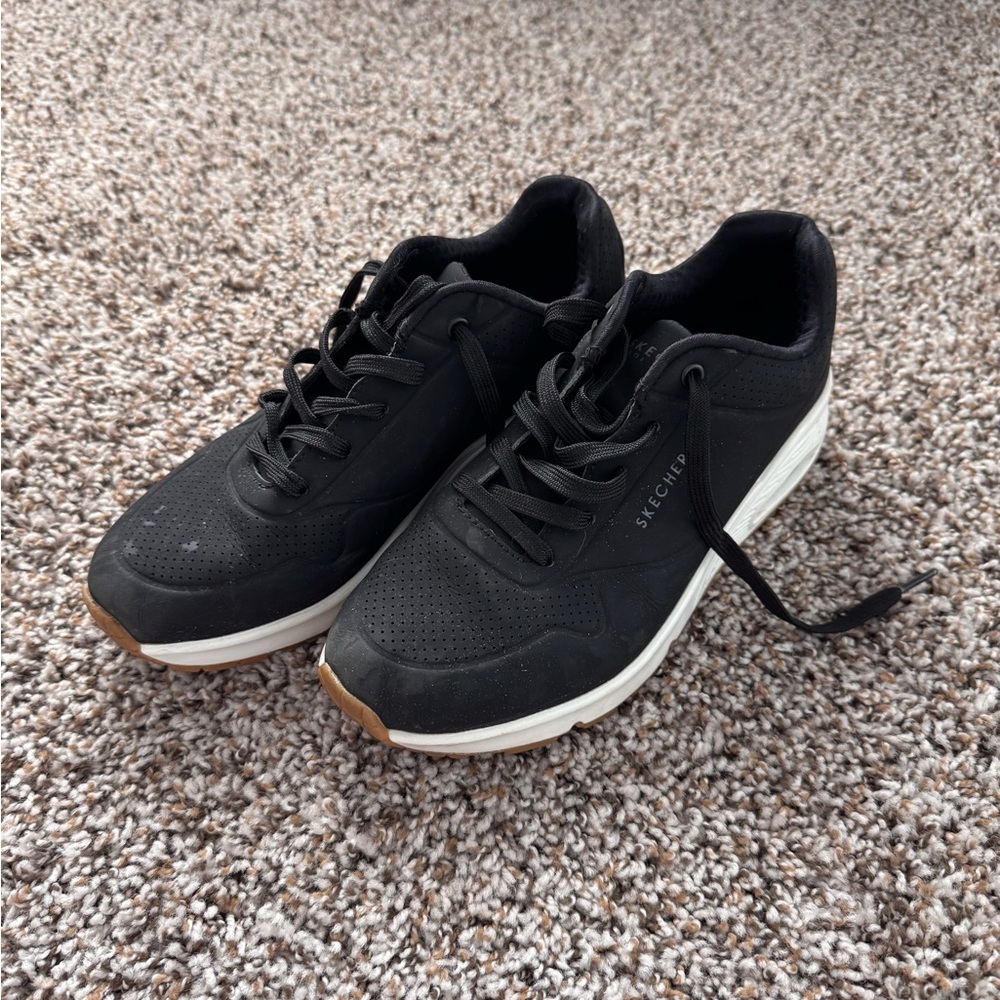 Skechers Black and White Sneakers